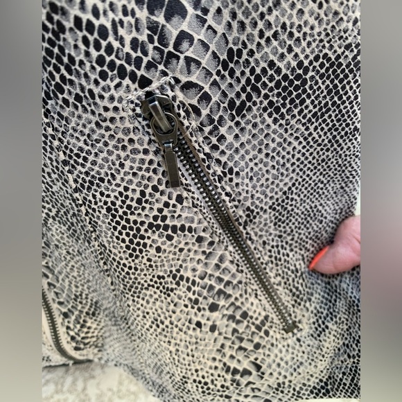 INC XL Snakeskin zippered moto jacket. Bisque, black, tan, grey. Very soft/Warm - Picture 6 of 7